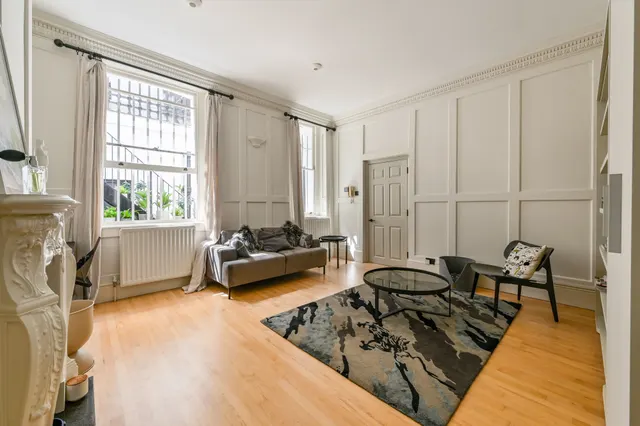 Photo 2 — Flat A, 24 Wimpole Street, London