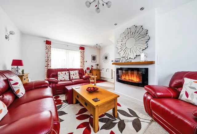 Photo 2 — Holbrook Crescent, City, Hartcliffe, BS13 0EU