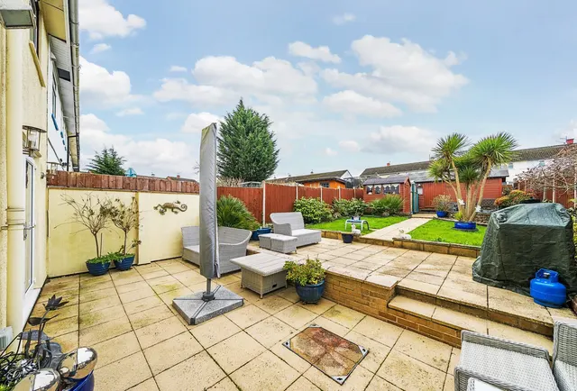 Photo 3 — Holbrook Crescent, City, Hartcliffe, BS13 0EU