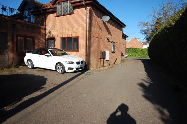 Heath Road, Ramsden Heath, photo 1