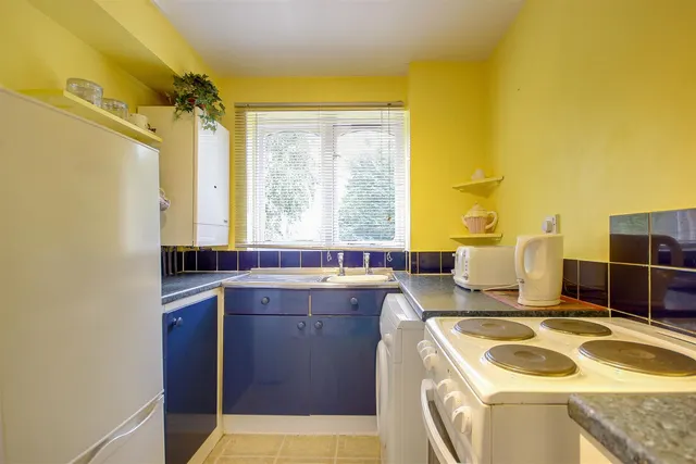 Larmans Road, Enfield, EN3, photo 3