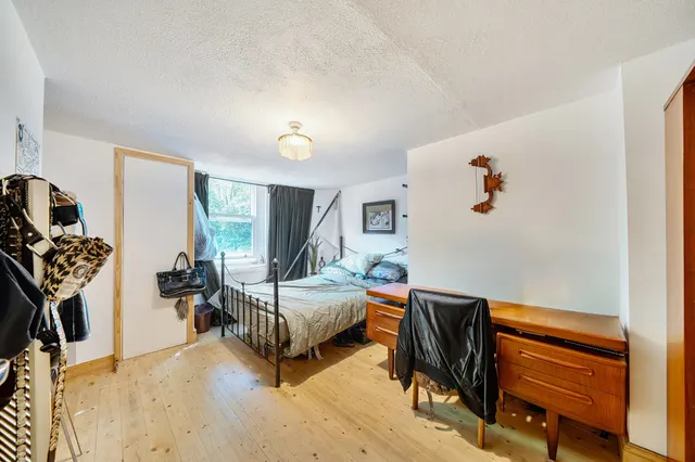 Photo 3 — 555b Lordship Lane, London