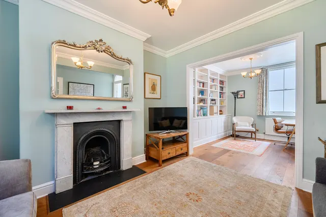 Photo 3 — 3 Fynes Street, London