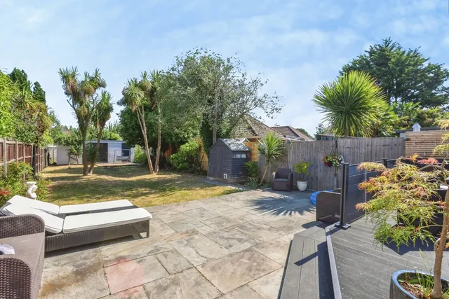 Coombe Gardens, Northbourne, BH10, photo 3