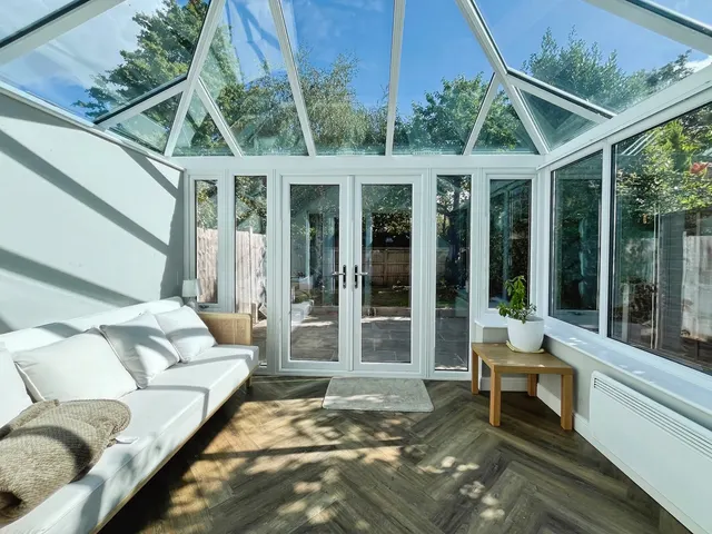 Photo 3 — Hawthorn Rise, Hook, Hampshire, RG27 9RG