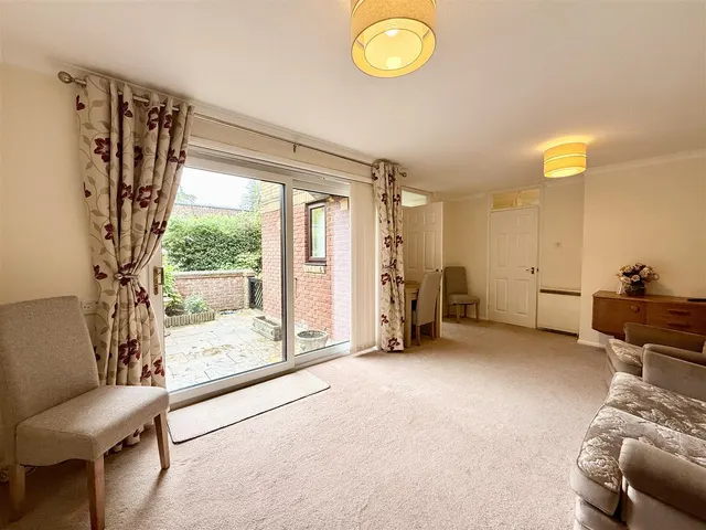 Photo 2 — Garden Mews, Warsash
