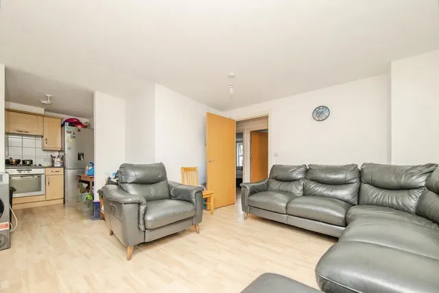 Photo 2 — Holman Court, Ipswich, Suffolk, IP2