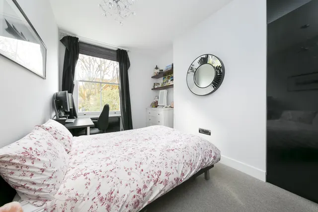 Onslow Road, Richmond, TW10, photo 3
