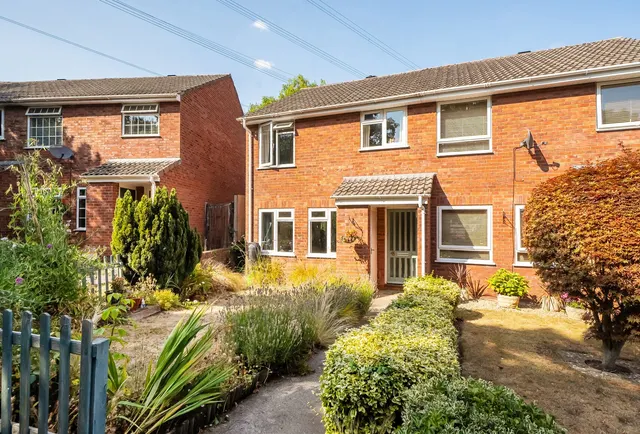 Photo 3 — Ronaldson, Gloucestershire, Bitton, BS30 6JS