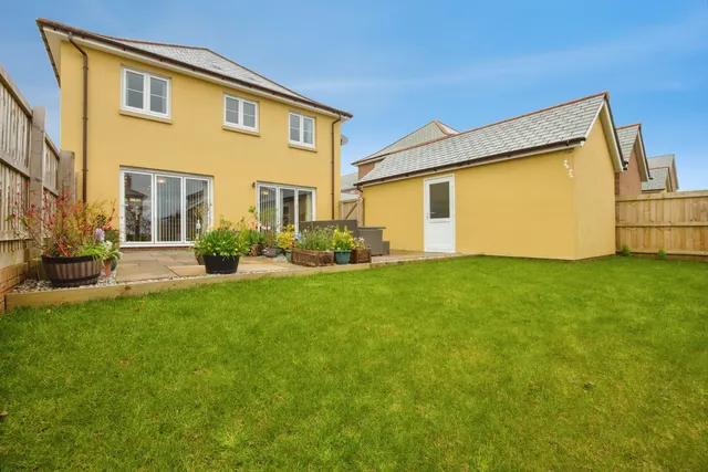 Primrose Drive, Okehampton, EX20, photo 1