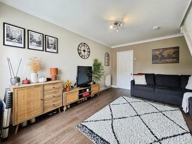 Deller Street, Binfield, RG42, photo 3