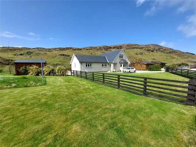 Photo 2 — Thorro House, 3 Rodel, Isle of Harris, Eilean Siar, HS5 3TW