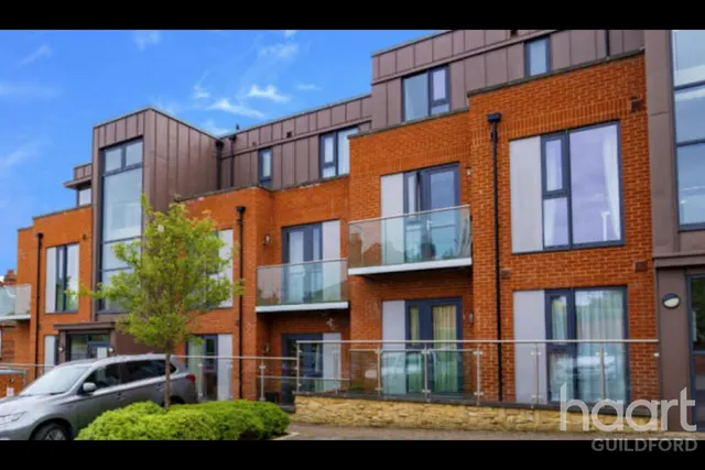 Denzil Road, Guildford, GU2, photo 2