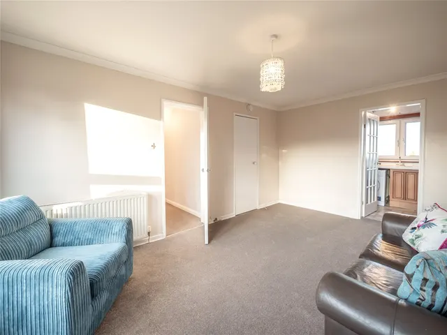 Mortonhall Park Place, Edinburgh, EH17, photo 2