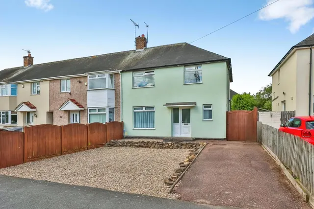 Farnborough Road, Nottingham, Nottinghamshire, NG11, photo 1