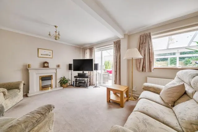 Regent Way, Frimley, GU16, photo 2