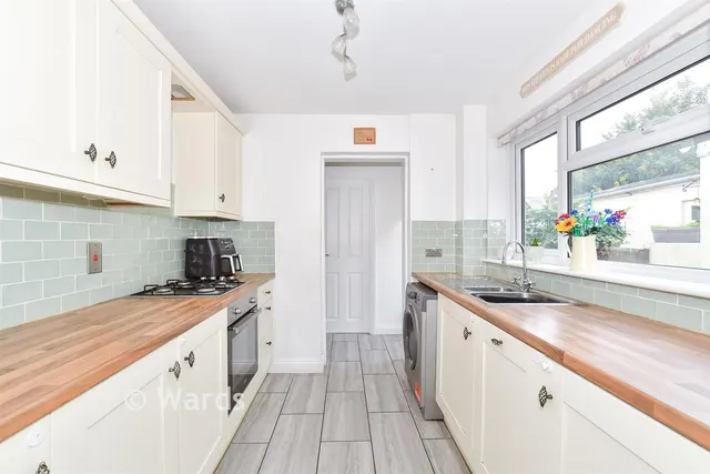 Bramley Road, Snodland, ME6, photo 2