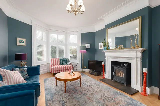 Photo 3 — Seaforth Drive, Blackhall, Edinburgh, EH4 2BZ