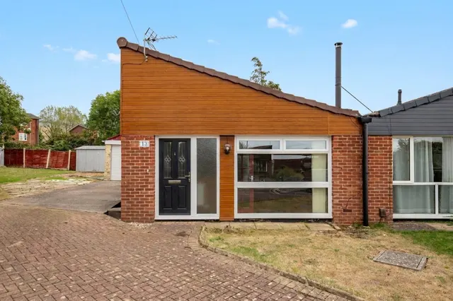 Kelston Gardens, Bristol, BS10, photo 1