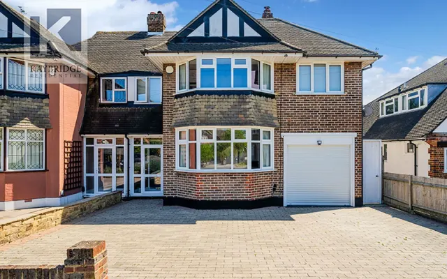 Stoneleigh Park Road, Epsom, KT19, photo 1