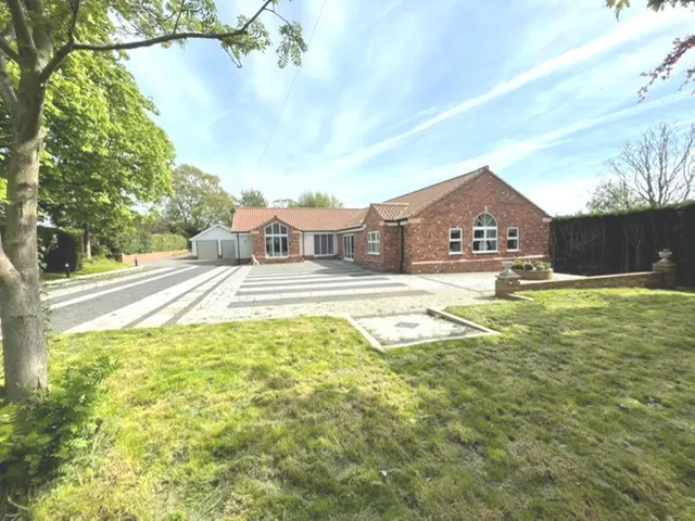 Photo 3 — New Road, Worlaby, Brigg