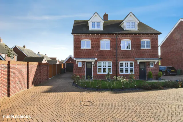 Ager Road, Witham, CM8, photo 1