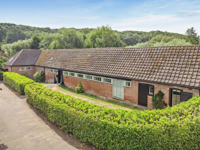 Ifield Farm, Shorne Ifield Road, Shorne, Kent, DA12 3HE, photo 1
