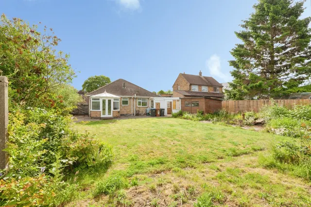 Hall Road, Burbage, Hinckley, photo 1