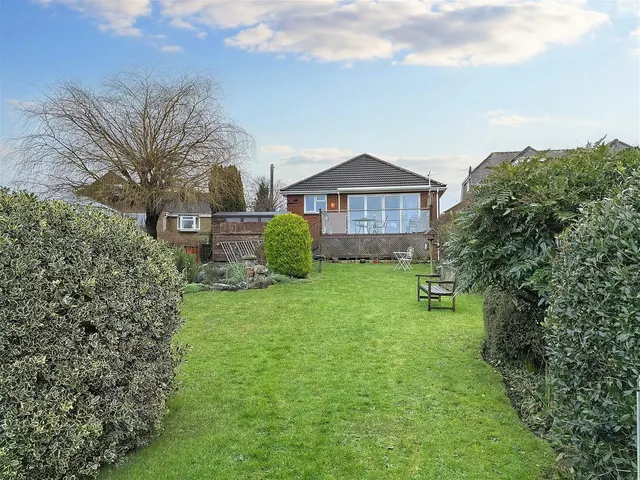 Bath Road, Sturminster Newton DT10 1ED, photo 1