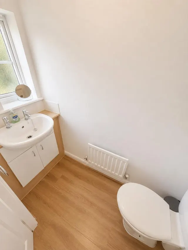 Photo 2 — Aldwyn Close, Radcliffe, Manchester, M26 1UG