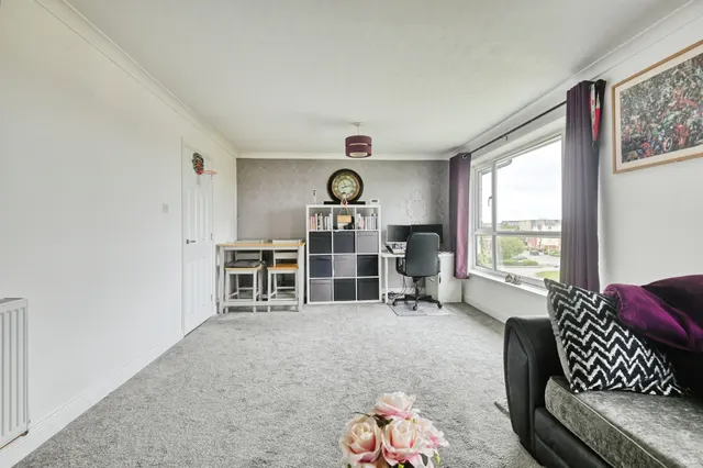 Photo 3 — Prestwick Road, Birmingham