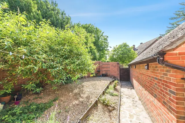 Photo 3 — The Laurels, Tetsworth, Thame