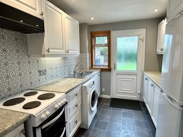 Photo 3 — Melbourne Avenue, East Kilbride