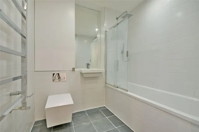 Plumbers Row, Whitechapel, E1, photo 3