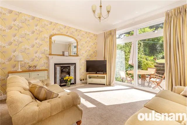 Photo 2 — Quarry Lane, Northfield, Birmingham, West Midlands, B31 2QD