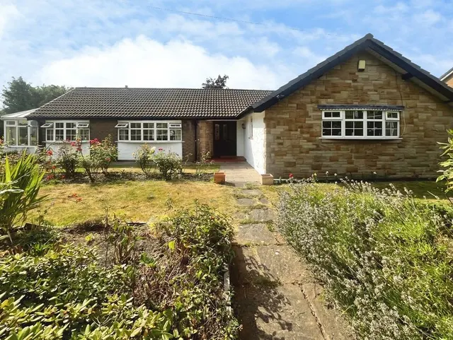 Newshaw Lane, Hadfield, Derbyshire, SK13, photo 1