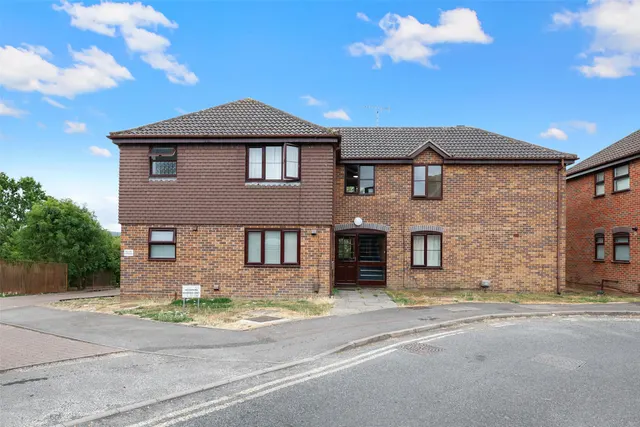 Teazlewood Park, Leatherhead, KT22, photo 1