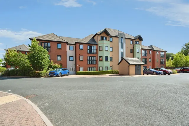 Photo 3 — Park Moor Gardens, Dudley