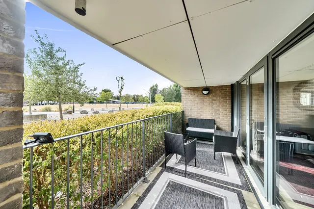 Photo 3 — Flat 2, 17 Henry Road, London, London, SW9 7BQ