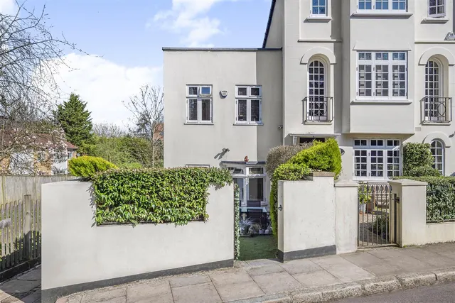 Heath Passage, Hampstead, NW3, photo 1