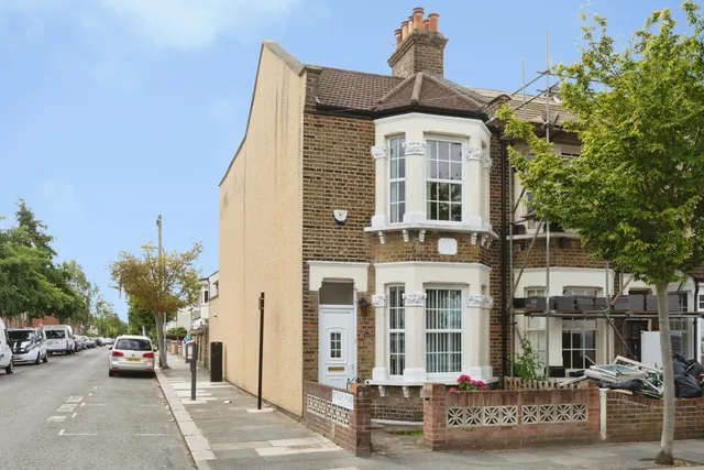Birkbeck Road, Ilford, IG2, photo 1