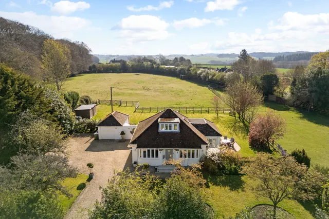 Bigmore Lane, Cadmore End, HP14, photo 1