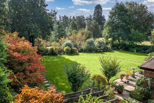 Tennysons Ridge, Haslemere, GU27, photo 2
