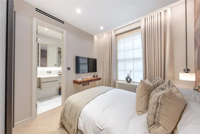Photo 2 — Abbey Lodge, Park Road, St John's Wood, London, NW8