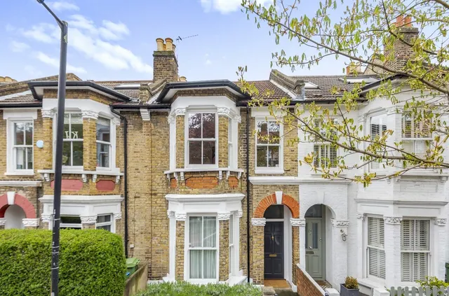 Photo 2 — Melbourne Grove, SE22