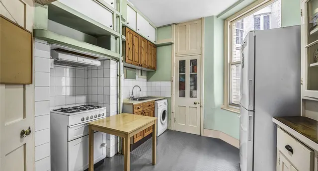 Photo 2 — Torrington Place Bloomsbury ,WC1E