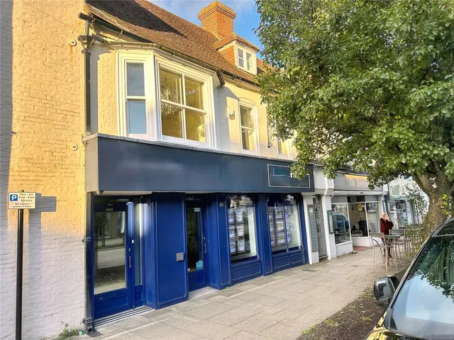 High Street, Petersfield, GU32, photo 1