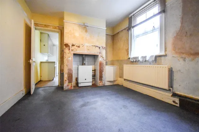 Photo 2 — East Station Road, Aldershot, Hampshire, GU12 4LA
