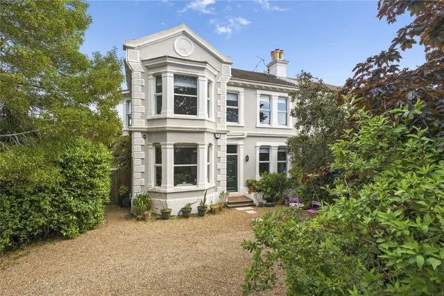 St. Michaels Road, Worthing, BN11, photo 1