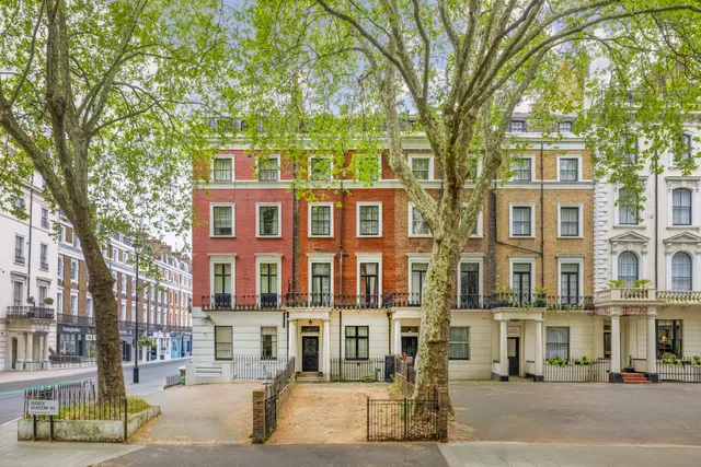 Sussex Gardens, Paddington, London, photo 1
